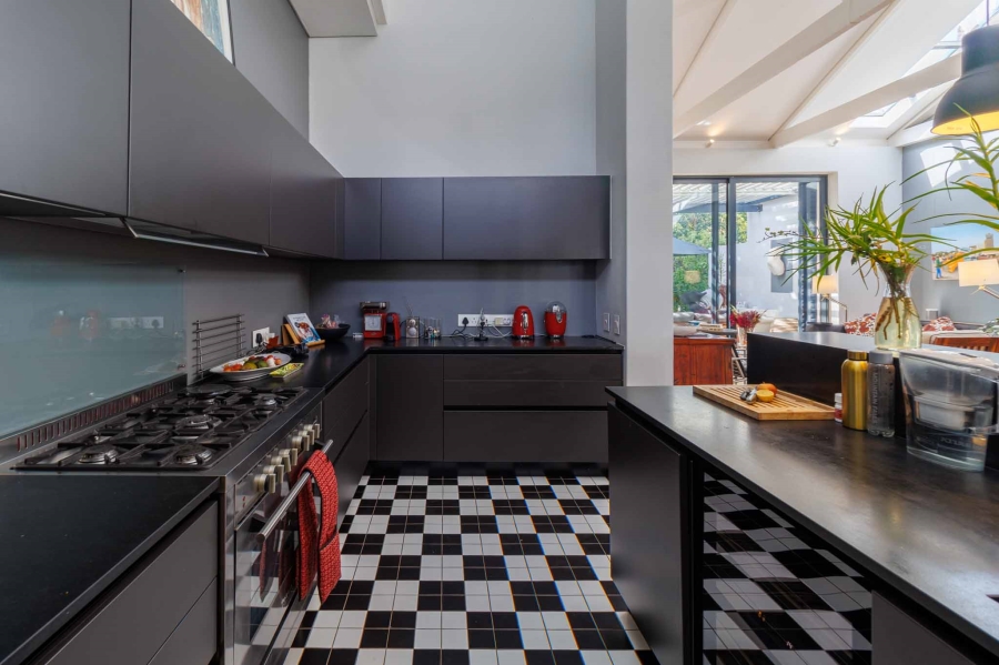 To Let 1 Bedroom Property for Rent in Tamboerskloof Western Cape